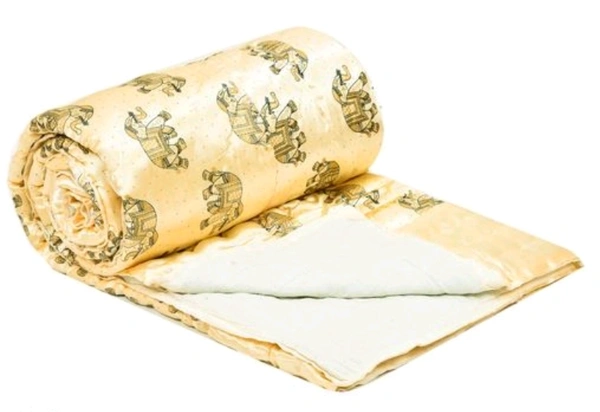 JAIPURI SILK AC QUILT RAJAI WITH GOLD PRINT DOUBLE BED SIZE Thread Count:220 -  Free Size,  Silk,  Pack of1